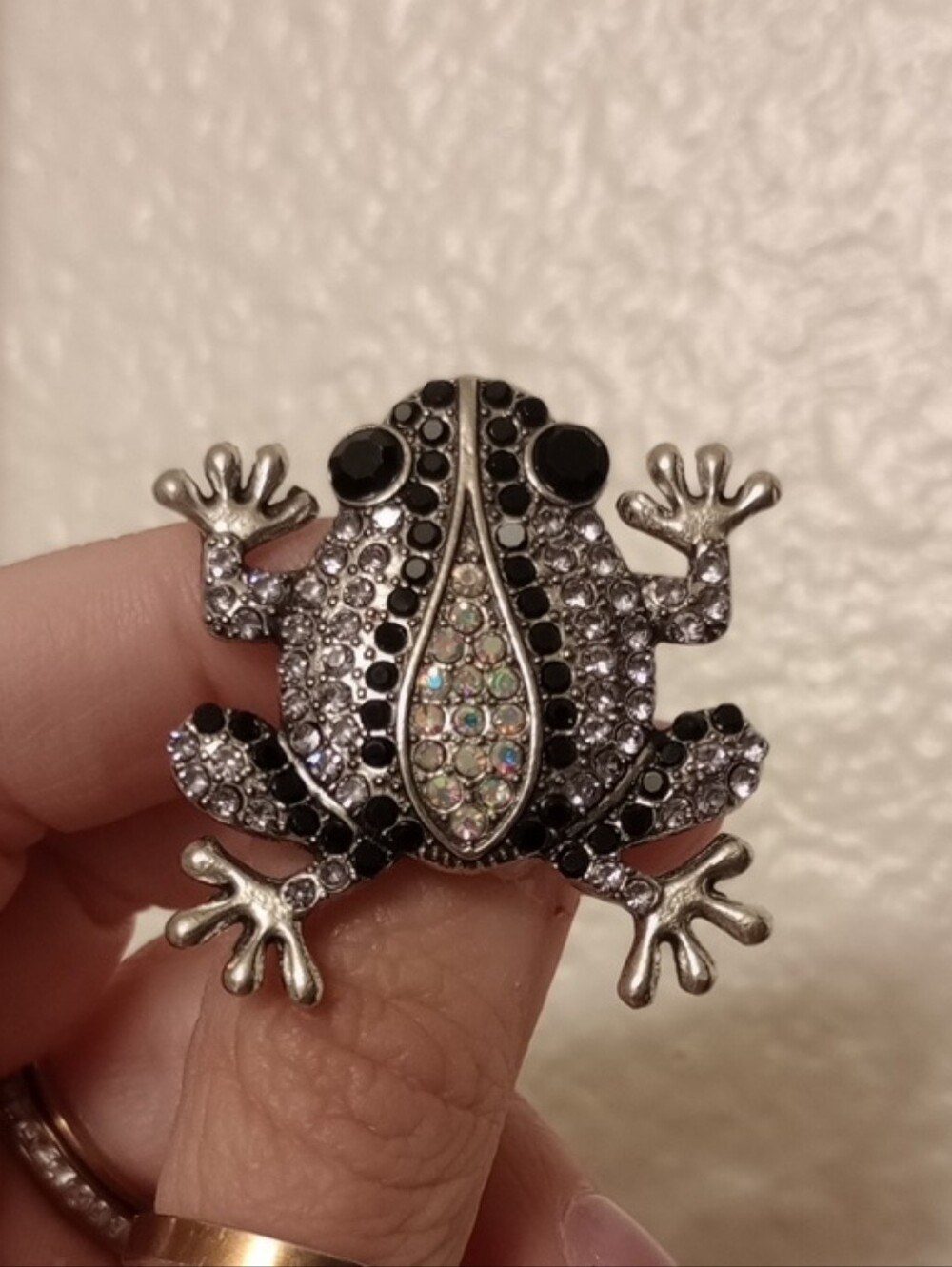 Silver Tone Purple And Black Crystal Frog Brooch